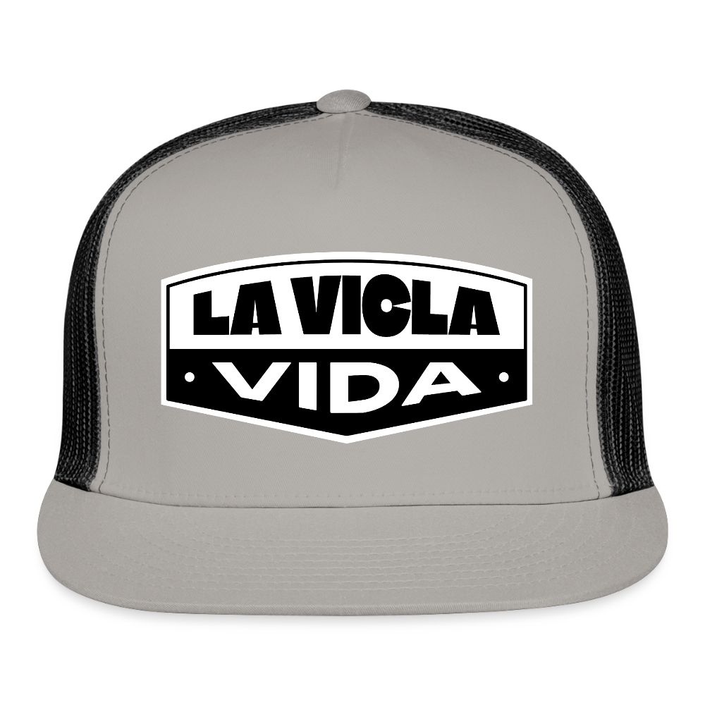 Badge 2.0 Trucker Hat - gray/black